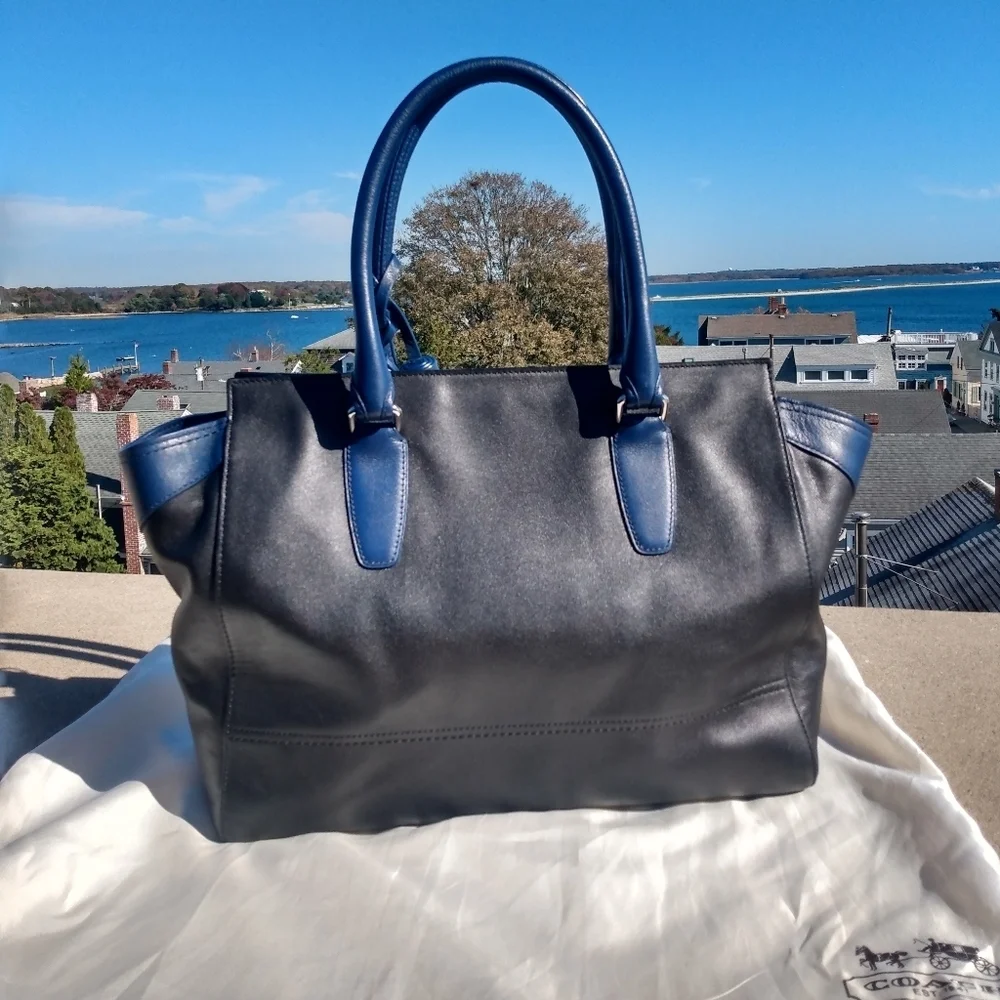 New, Coach Legacy Colorblock Candace Carryall - Picture 3 of 15